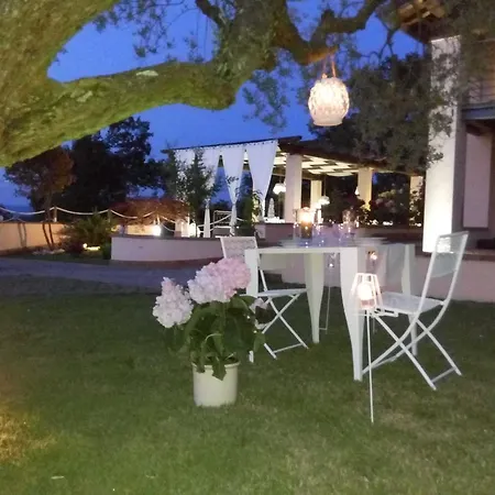 La Collina Di Montecchio * Capodimonte